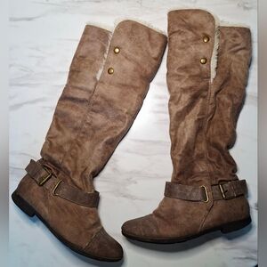 Warm and Cozy Knee-High Boots (7)